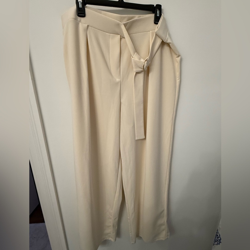 H&M Cream Women's Trousers with Belt